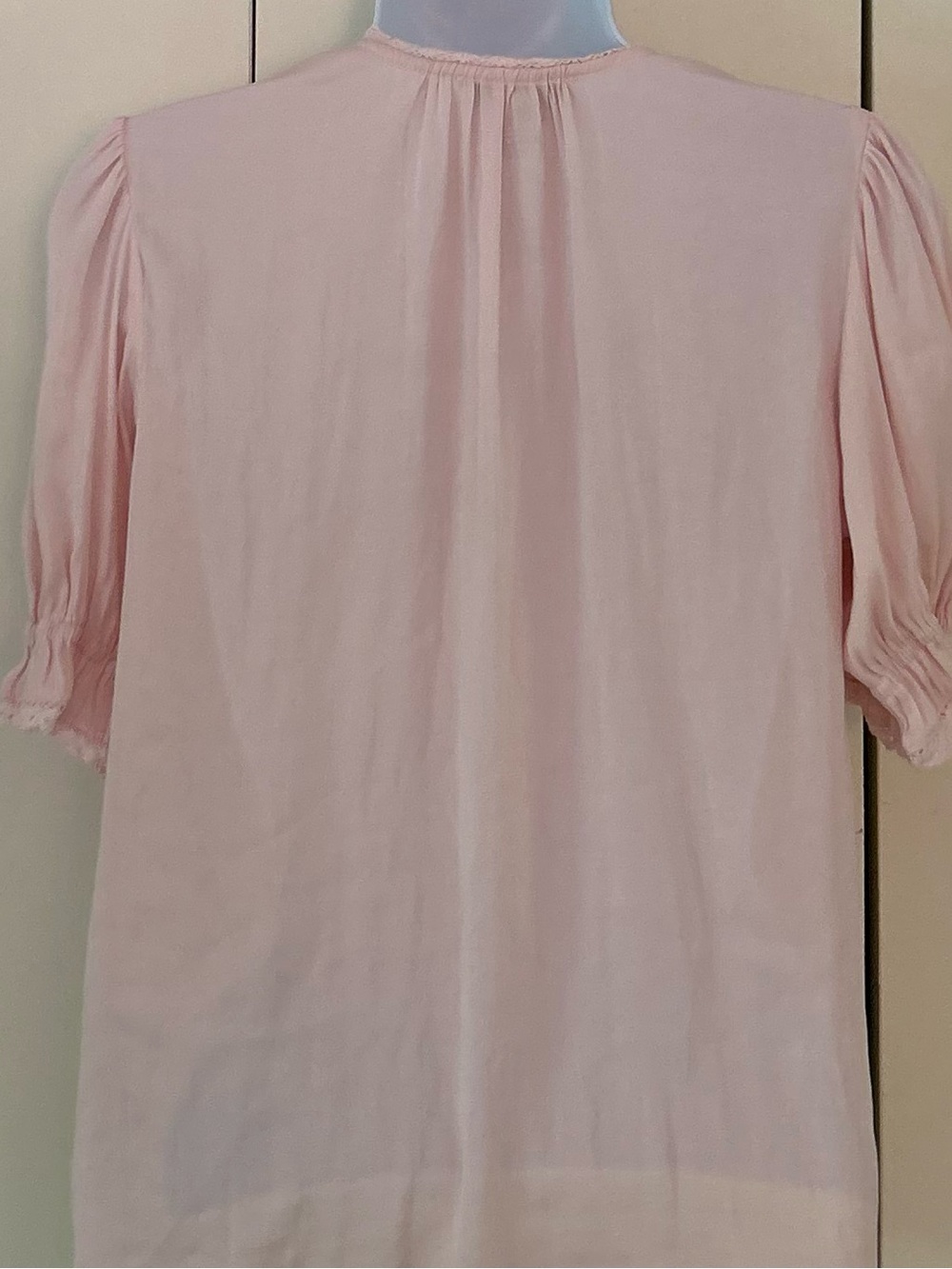 Cupcakes & Cashmere V-Neck puff Sleeve Blouse XS - Picture 9 of 10